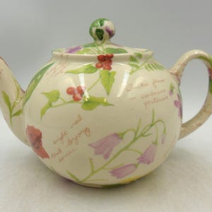 2 Cup Teapot in Country Diary design by Heron Cross Pottery
