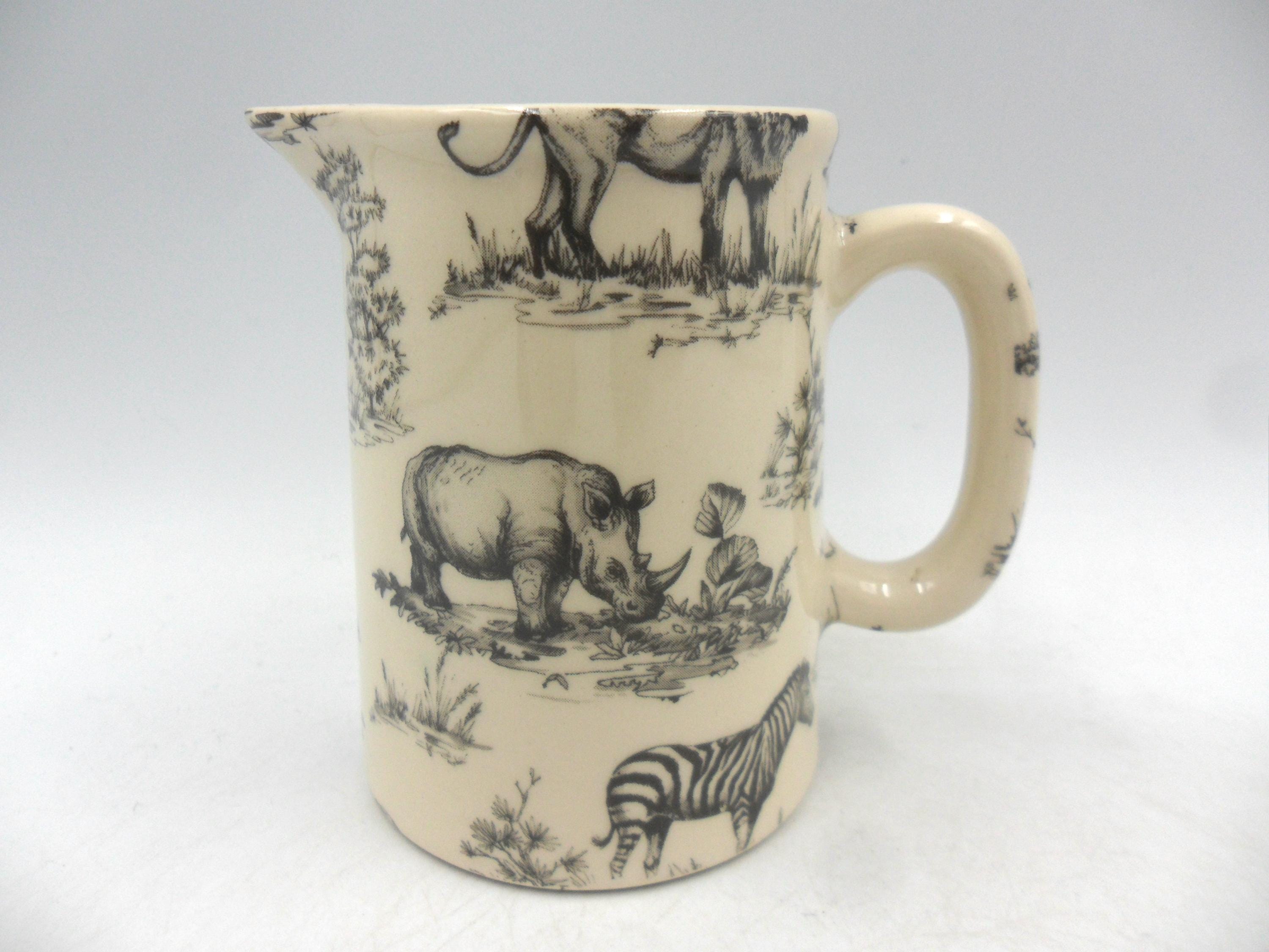 Vintage 1940’s Shawnee Pottery USA Elephant Creamer Pitcher 4.5