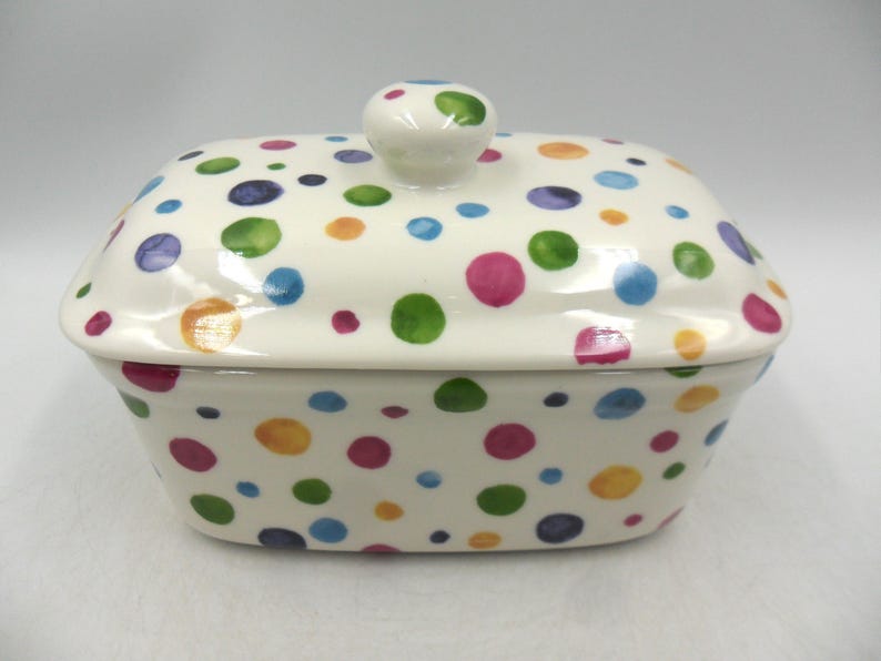 Butterdish in Handpainted Polka Spots design by Heron Cross Pottery. Bild 2