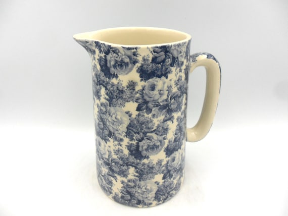 2 Pint Earthenware Jug in Blue Laura Design by Heron Cross Pottery