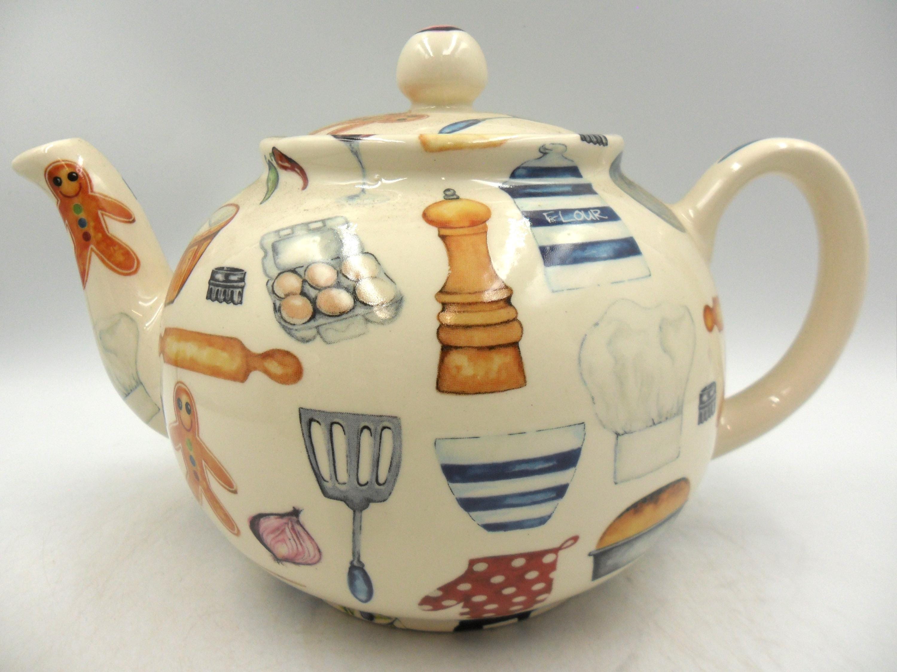 6 Cup Teapot in Baking Days Design by Heron Cross Pottery - Etsy UK