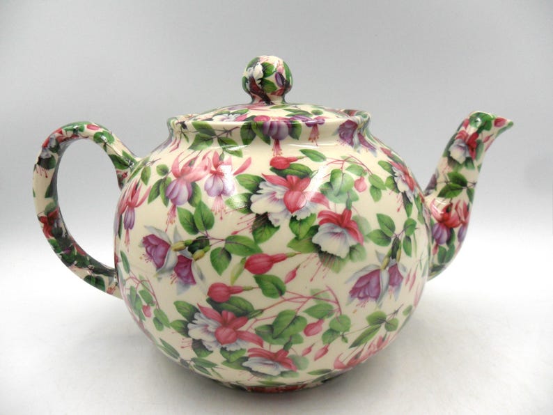 Heron Cross Pottery Teapot