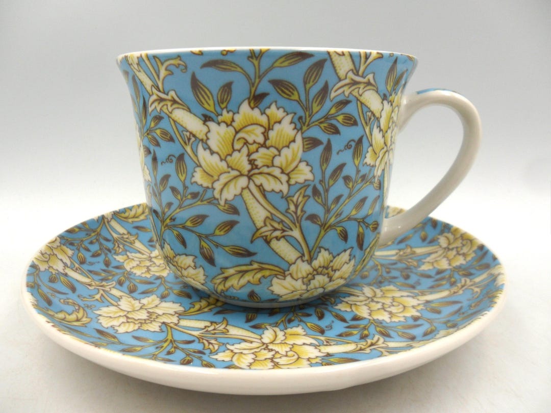 William Morris Inspired Blue Chrysanthemum Design Jumbo Cup and