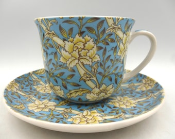 William Morris Inspired Blue Chrysanthemum Design Jumbo Cup and