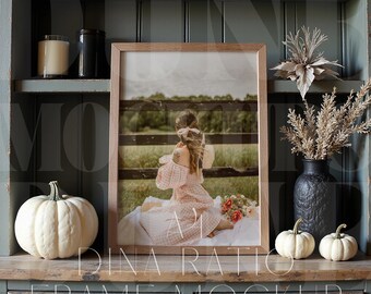 Mockup di cornice autunnale: formato A4 DINA, accogliente scena autunnale (download digitale PSD e JPEG)