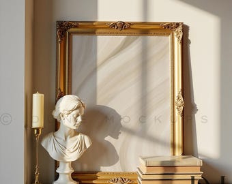 Mockup di cornice dorata decorata: DINA Elegant Interior Art Display / PSD e JPG