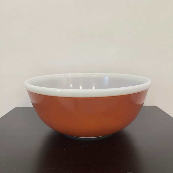 Pyrex vintage Americana brown 404 bowl