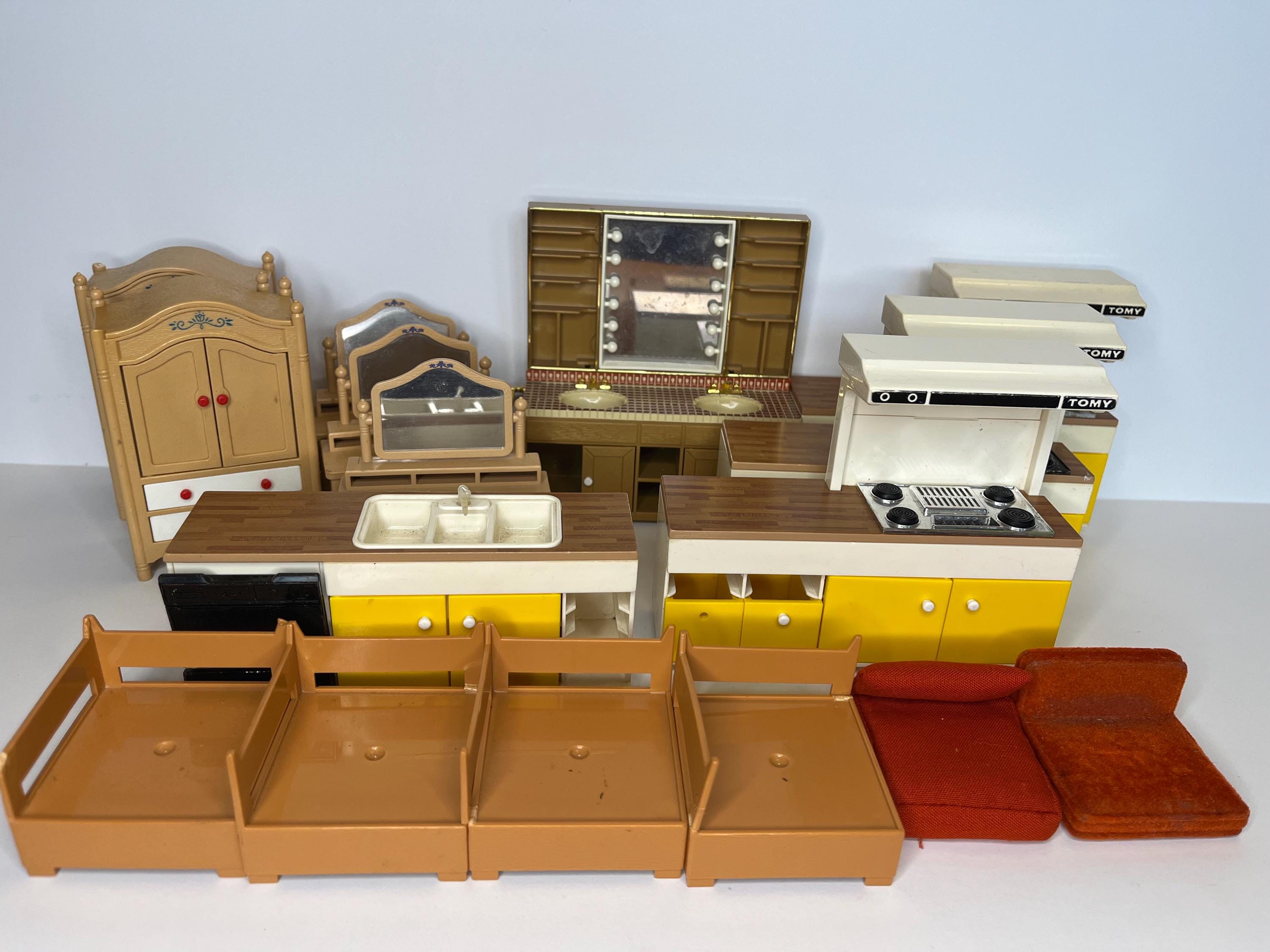 Tomy Dollhouse