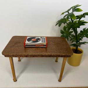 Vintage Tiny Lundby Record Player (1:16 Scale)