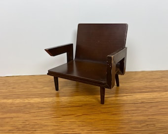 Silla vintage de madera curvada "Mattel Modern" de mediados de siglo, anterior a Barbie, con defecto (escala 1:6)