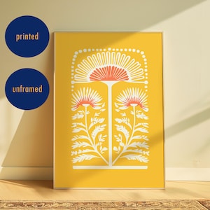 Poster floreale giallo Stampa floreale Boho con colore rosa Retro Boho Decor per interni eclettici Arte murale per la nuova casa Arte popolare Decorazione d'ingresso