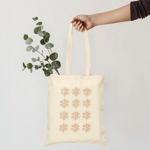 Elegant Floral Tote Bag Minimalist Bridesmaid Tote Shopping Bag Perfect Friend Gift Cotton Canvas Tote Bag Flowers Tote bag Christmas Gift