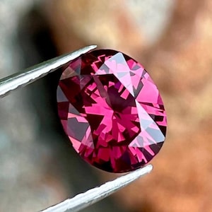 Natural Rhodolite Garnet 1.95 Ct, Deep Raspberry Pink Oval Cut, Flawless VVS Loose Gemstone Madagascar, Daily Wear Jewelry Stone