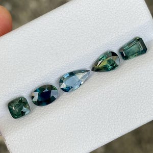 3.35 Carats Teal Sapphire Stones 5 Piece Gemstones Lot from Madagascar