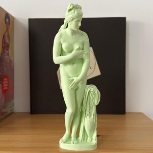 Capitoline Venus | Roman Sculpture | Classical Art | Woman | Home Decor | Color Options | Ancient Statue | Italy | Rome | Greek