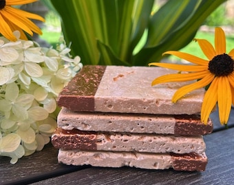 Gold Accent Travertine Coasters: Unique, Elegant Stone Drink Set