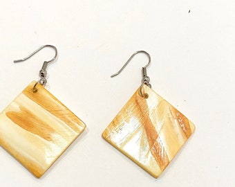 90s neutral earrings