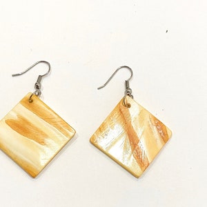 90s neutral earrings image 1