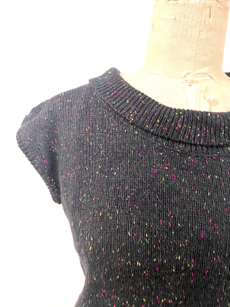 80s color speckled black sleeveless sweater image 2