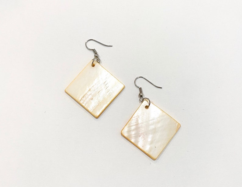 90s neutral earrings image 3