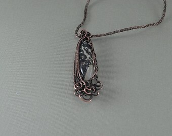 Artistic Stone Copper Wire Woven Pendant Necklace