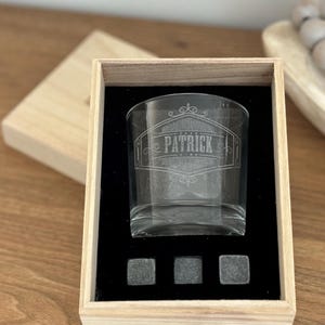Personalized Whiskey Glass Set ,  Groomsmen Gift, Best Man Gift, Boyfriend Gift, Whiskey Gifts for Him Dad Gift , Father Day, Bro Gift
