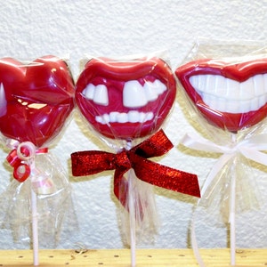 Chocolate Lips Lollipops image 1