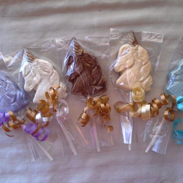 Chocolate Unicorn Lollipops