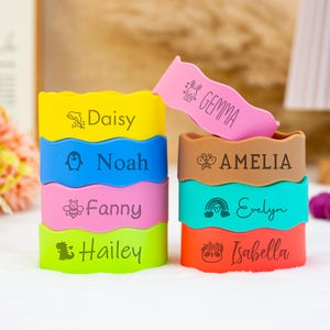 Custom Engraved Silicone Bottle Bands,Cup Label Bands,Sippy Cup Label,Water Bottle Label,Sport Bottle Label,Engraved Band Gift for Kid