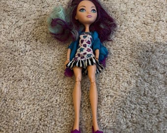 Ever After Madeline Hatter Getting Fairest Doll 10" Missing One Hand
