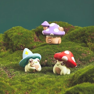 Ensemble de figurines anti-stress imprimées en 3D : sorcier, champignon vénéneux et maison de fée