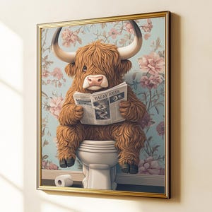 Highland Cow Sitting on the Toilet Poster Bathroom Decoration Print Animal Picture Vintage Wall Art Toilet Restroom Home Decor Wall Decor