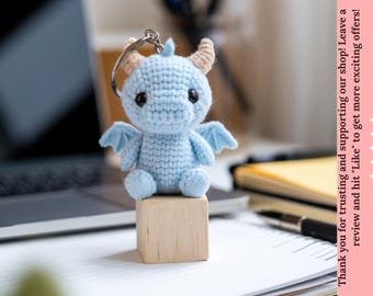 ブルードラゴンのキーホルダーかぎ針編みパターン、シンプルな初心者