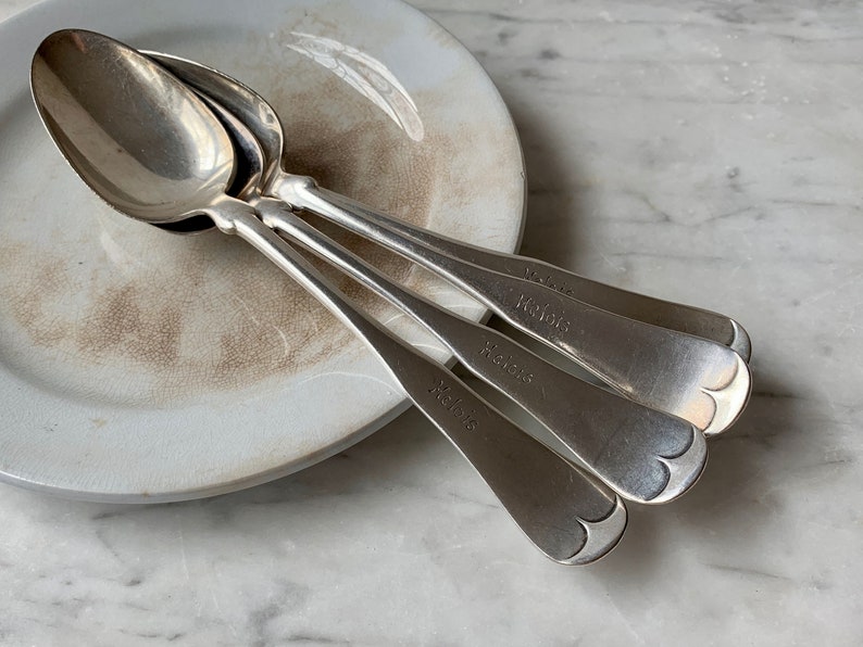 Eclectic tableware Helois flatware Engraved name silver Rogers /& Bros Tipped pattern Hotel silver spoons