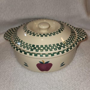 Vintage Casserole Dish With Apple/Checkered Design