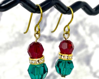 Red and Green Round Swarovski Crystal Christmas dangle dangly drop earrings with gold colored niobium wire for sensitive ears