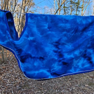 Drap de quart en polaire bleu effet usé : couverture d&#39;équitation 74-78 po.