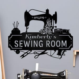 Op maat naaien metalen bord, bloemen naaien metalen muurkunst, bord decor naaikamer, gepersonaliseerd naambord riool, bord quilten, cadeaus voor oma, cadeaus voor oma