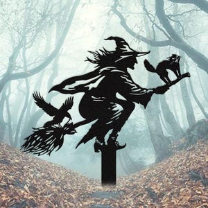 Metal Witch Garden Sign: Spooky Halloween Yard Art - Raven & Broom