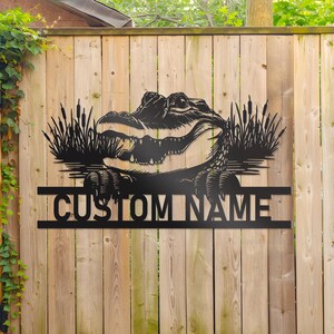 Custom Peeking Alligator Metal Wall Art Customized Outdoor Metal Sign Personalized Crocodile Name Sign Crocodile Metal Sign Fathers Day Gift