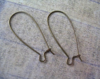 50pc...Kidney Earwire... Size 35x15...Antique Brass Finish