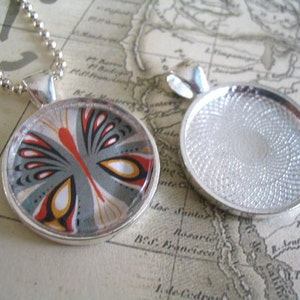 10pk... Circle Pendant Trays...with Glass Inserts ....Size 25mm...Mix and Match image 4