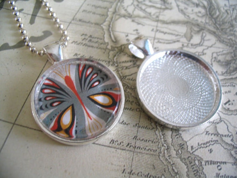 10pk... Circle Pendant Trays...with Glass Inserts ....Size 25mm...Mix and Match image 4