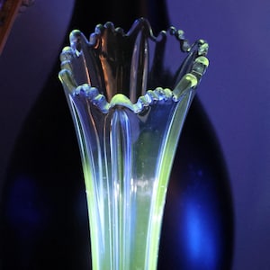 Vintage Tall Clear Glass Vase &#39;Delta&#39; or &#39;Thistle&#39; Pattern Vase with Ruffled Edge Top. Contains Manganese and Glows
