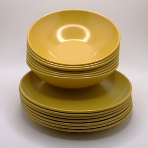 Funky Retro Melamine/Melmac Fruit/Cereal Bowls and Tea Plates in Yellow Ochre