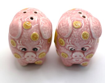Pretty Pink Pig Salt and Pepper, Made in Japan