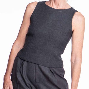 Giorgio Armani 1990s Charcoal Cashmere Bouclé Fitted Top
