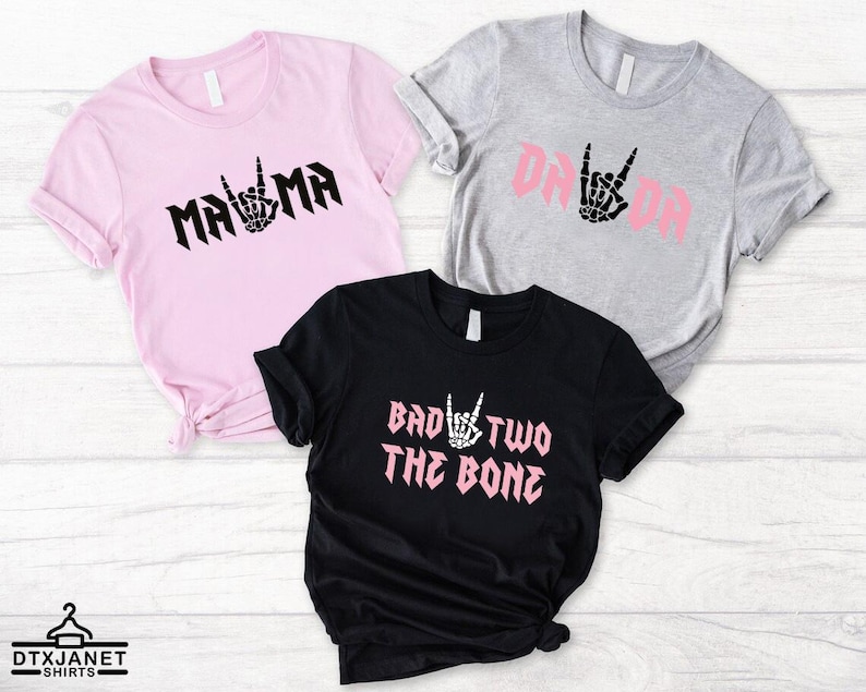 Bad TWO the Bone Birthday Family T-Shirt, Rock Roll Birthday Theme Shirt, Rock On Skeleton Hand Tee, 2nd Birthday Girl, Born Two Rock imagem 4