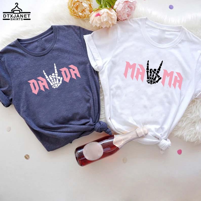 Bad TWO the Bone Birthday Family T-Shirt, Rock Roll Birthday Theme Shirt, Rock On Skeleton Hand Tee, 2nd Birthday Girl, Born Two Rock imagem 2