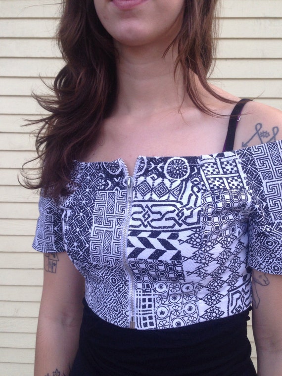 Vintage 90s Off the shoulder patchwork print crop… - image 4